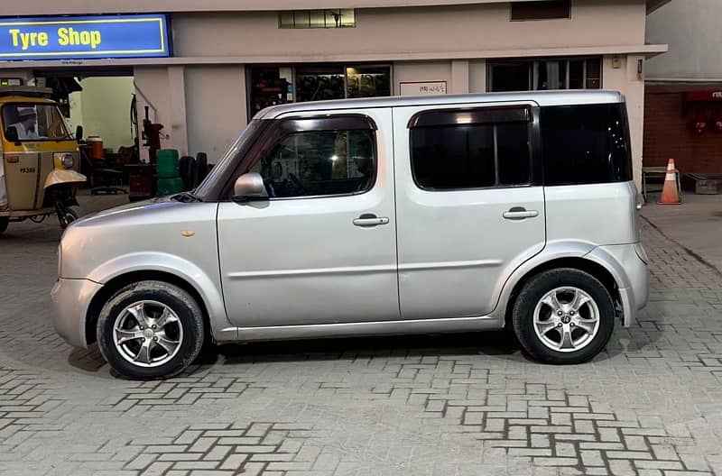 Nissan cube 5