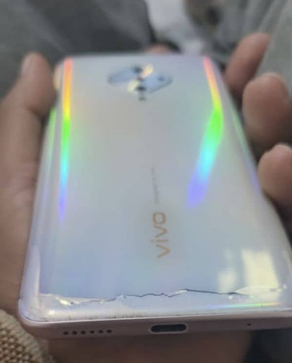 vivo s1 pro 4/128 1