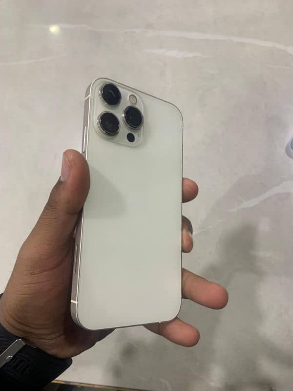 iphone xr convert 16 pro max White titanium 0