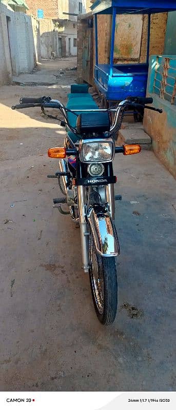 Honda cd70 2024 One hand Used only Hyd Namber 0