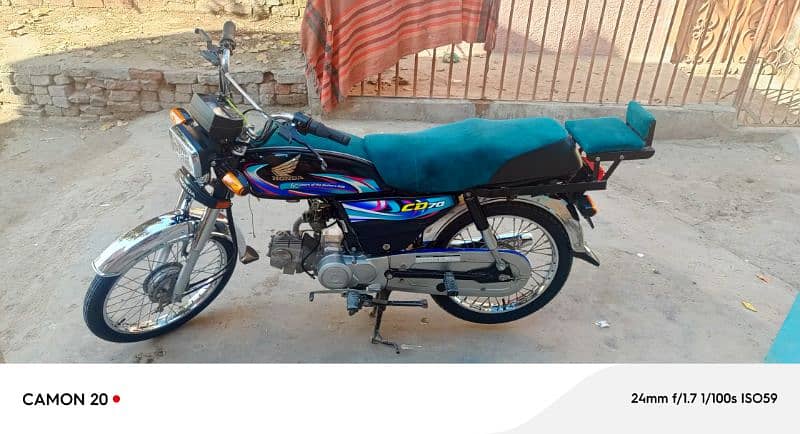 Honda cd70 2024 One hand Used only Hyd Namber 3