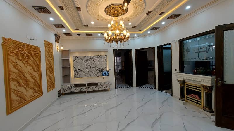 Beautiful House For Sale LDA Avenue Society Lahore 19