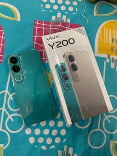 Vivo y200 8/256. box open just 10/10 condition.