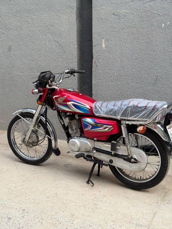 Honda 125 2022 Model Rawalpindi Number 1