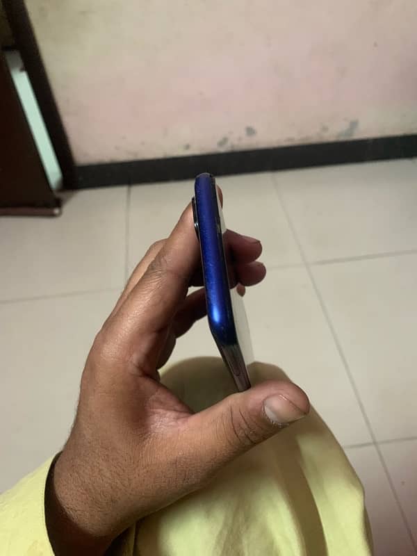 realme C17 3