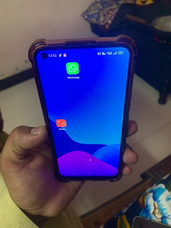 realme C17 4