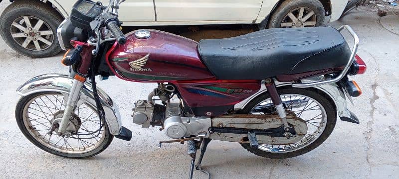 Honda CD 70 9