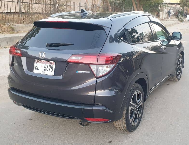 HONDA VEZEL ,Z ,4.5 grade MODEL 2014 REG 2021 BUMPER TO BUMPER ORIGNAL 8