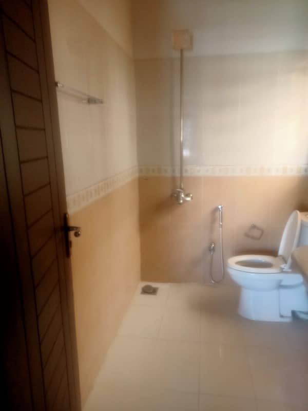 10 Marla furnished upper portion for rent in phase 5 bahria town 10