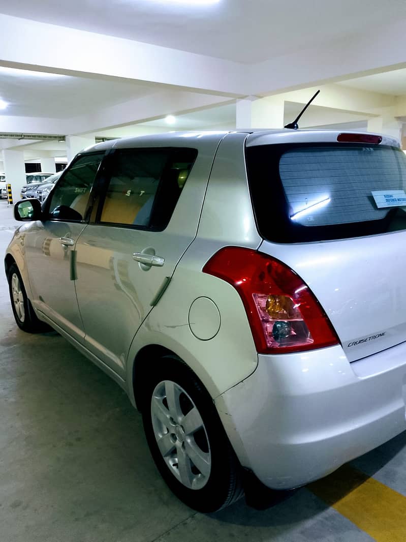 Suzuki Swift 2010 DLX 90% ORIGINAL MINT CONDITION 4