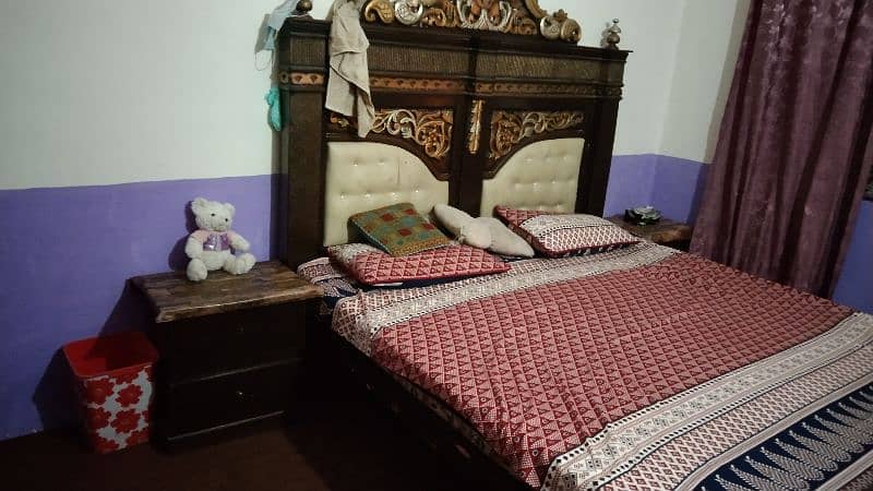 king size bed with side table urgent sale 3