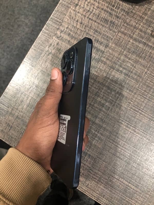 INFINIX HOT 40 PRO WITH BOX CHARGER 2