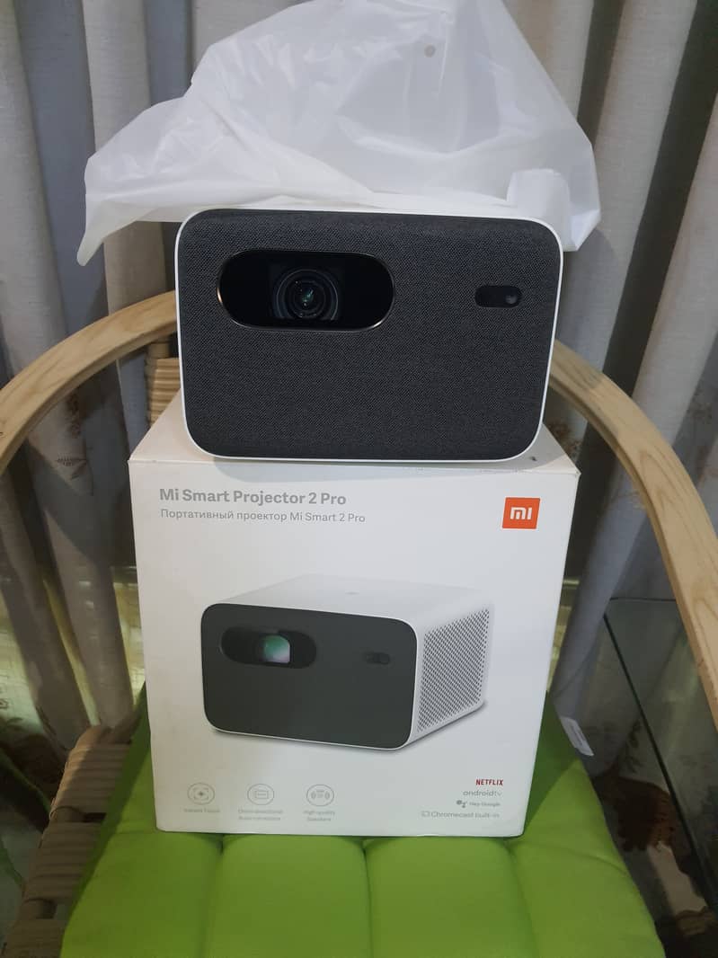 Mi Smart Projector 2 Pro (Boxed) 7