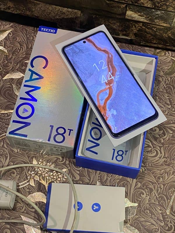 Tecno Camon 18T 128Gb With org Box&Charger 7