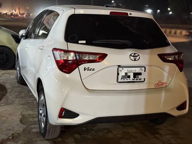 Toyota Vitz 2017 5