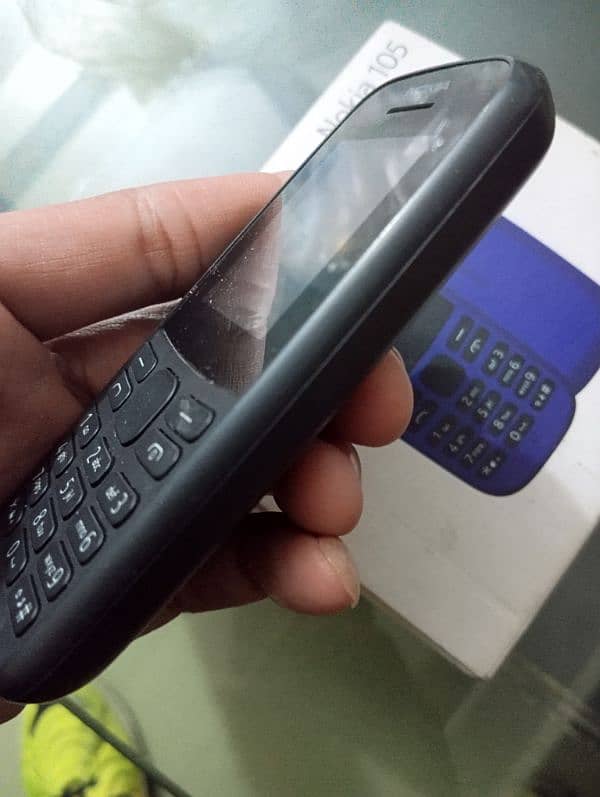 Nokia 105 keypad in good condition 3