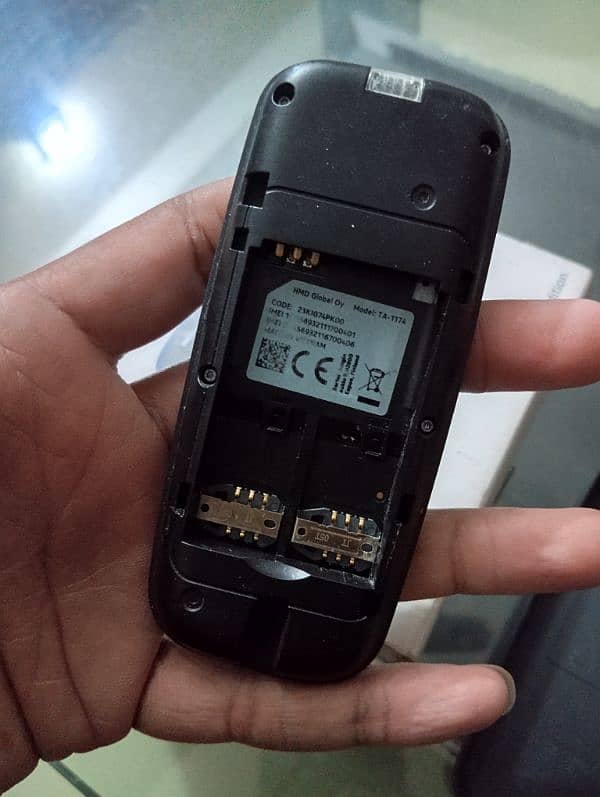 Nokia 105 keypad in good condition 5