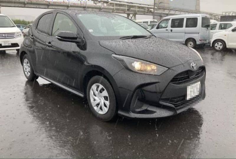 brand new Toyota Yaris x hatchback push start 6