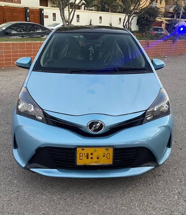 Toyota Vitz 2015 1