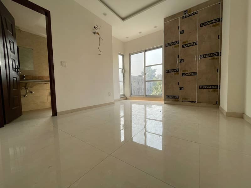 BRAND NEW 2 BEDROOM APARTMENT AVAILABLE FOR RENT 7