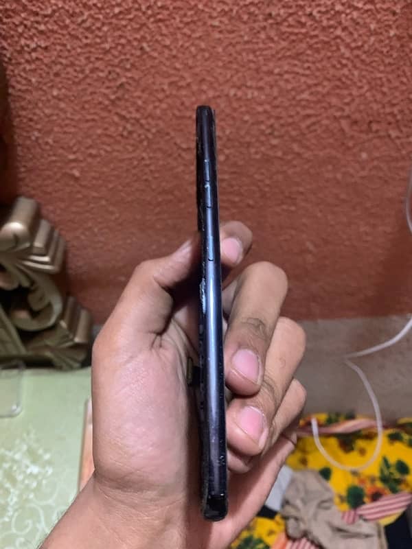 lg g7 thinq panal 3