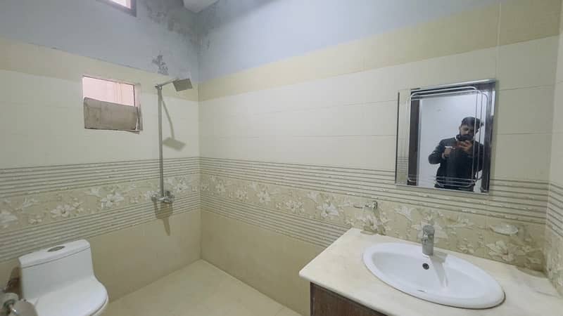 8 Marla Upper Portion Available For Rent In Azeem Collony Sialkot 7