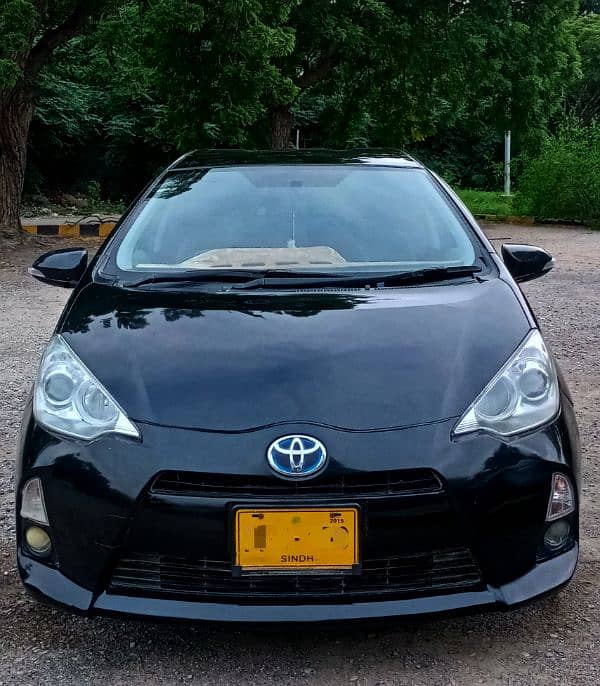 Toyota Aqua  2012 registered 2015 0