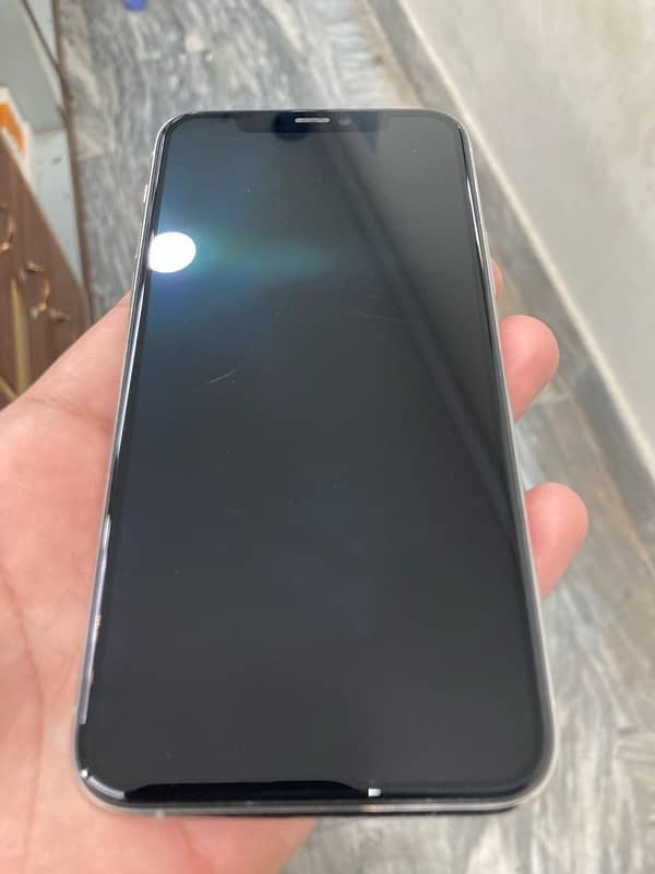 iphone 11 pro max PTA Aproved jv 5