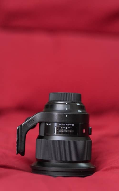 Sigma 105mm f/1.4 DG HSM Art Lens 3