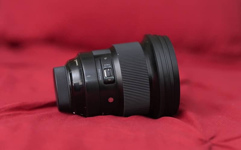 Sigma 105mm f/1.4 DG HSM Art Lens 4