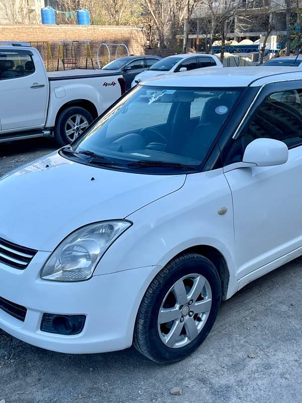 Suzuki Swift 2011 4