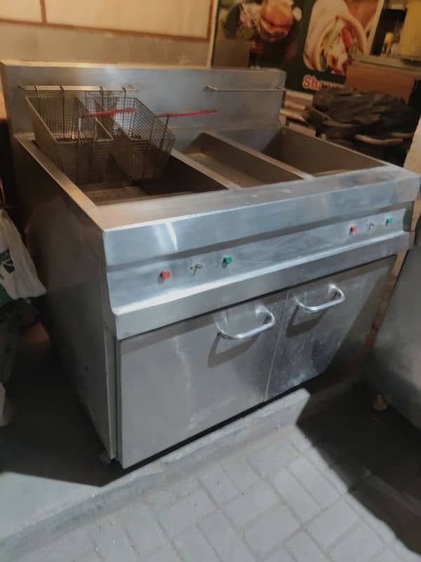 fryer and hotplate 1