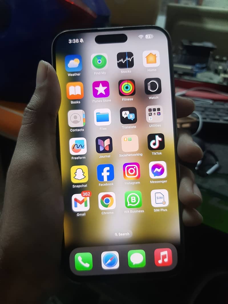 Apple iPhone 15 Pro Max jv 1