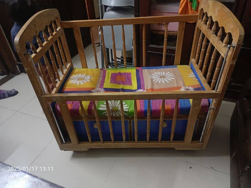 baby cot 1