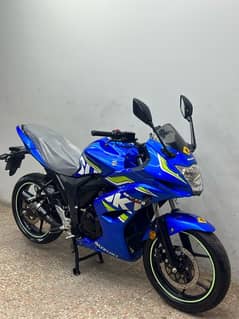 Suzuki gixxer 150cc efi engine 2021 model ( sports heavy bike )