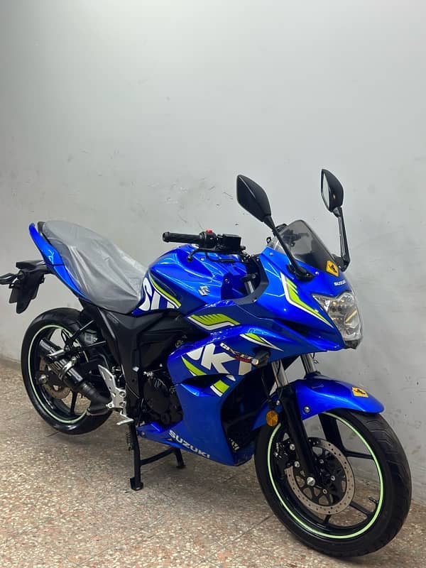 Suzuki gixxer 150cc efi engine 2021 model ( sports heavy bike ) 0