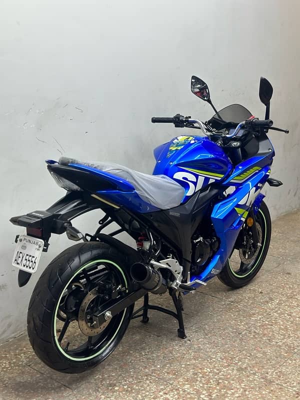 Suzuki gixxer 150cc efi engine 2021 model ( sports heavy bike ) 1