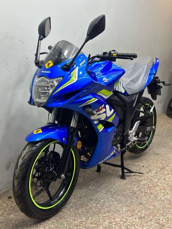 Suzuki gixxer 150cc efi engine 2021 model ( sports heavy bike ) 6