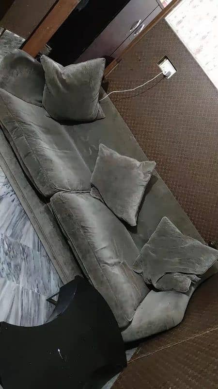 3 seater sofa 2