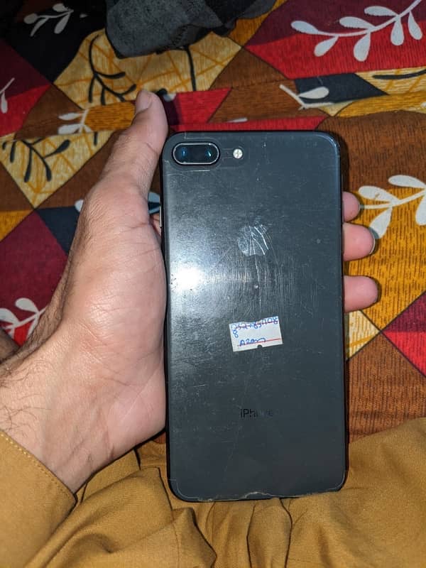 i phone 8 plus 64Gb Black collour jv 1