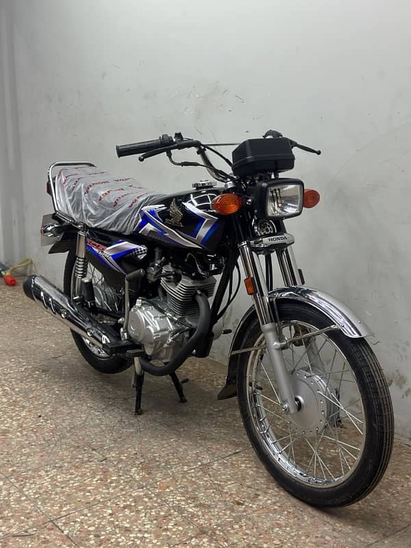 HONDA CG125 2025 BRAND NEW CONDITION 7