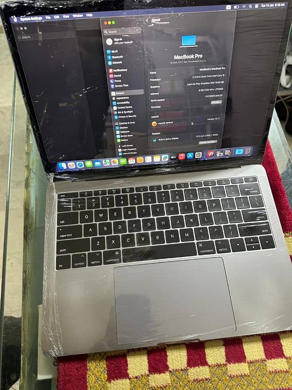 apple MacBook pro 2017 4