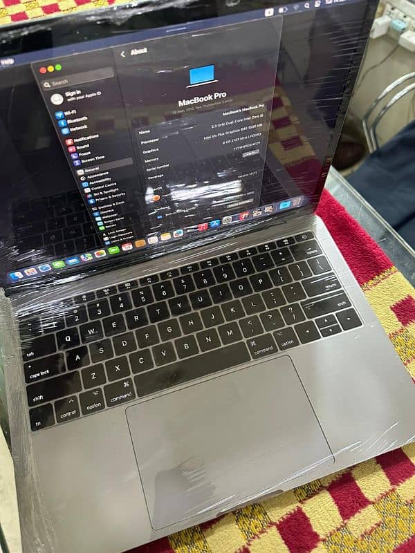 apple MacBook pro 2017 5