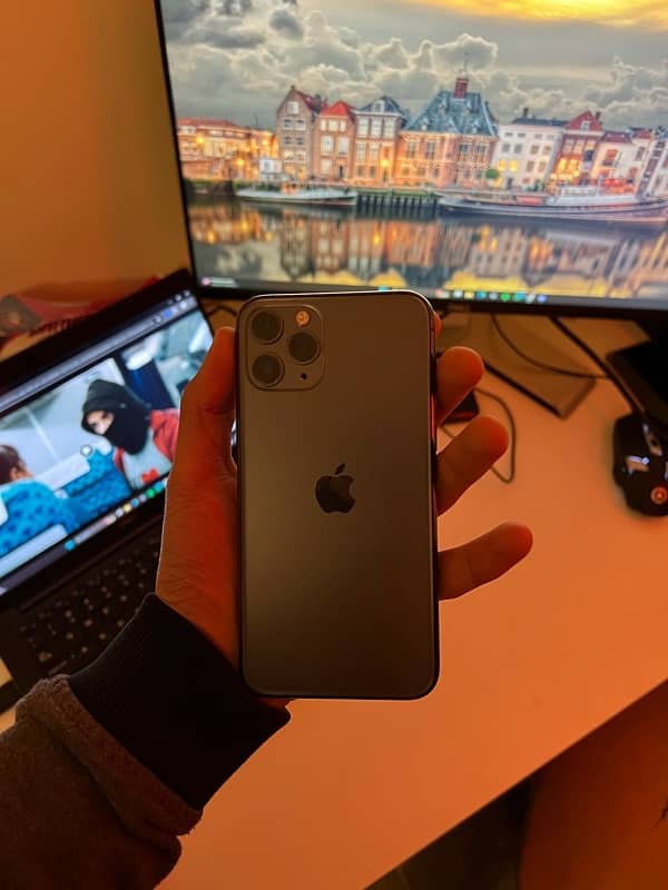 iphone 11 pro 256gb pta 3