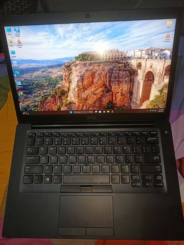 Dell latitude 7940 i7 8th generation 16 gb ram touch screen display 3