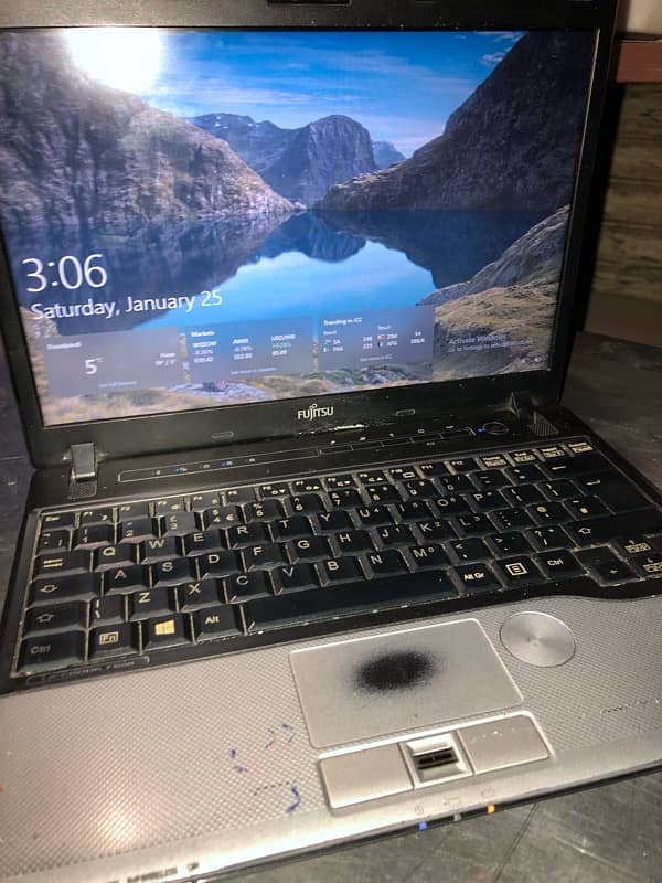 Fujitsu laptop 2