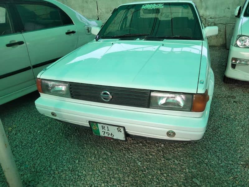 Nissan Sunny 1989 7