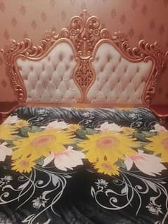 Royal Golden bed