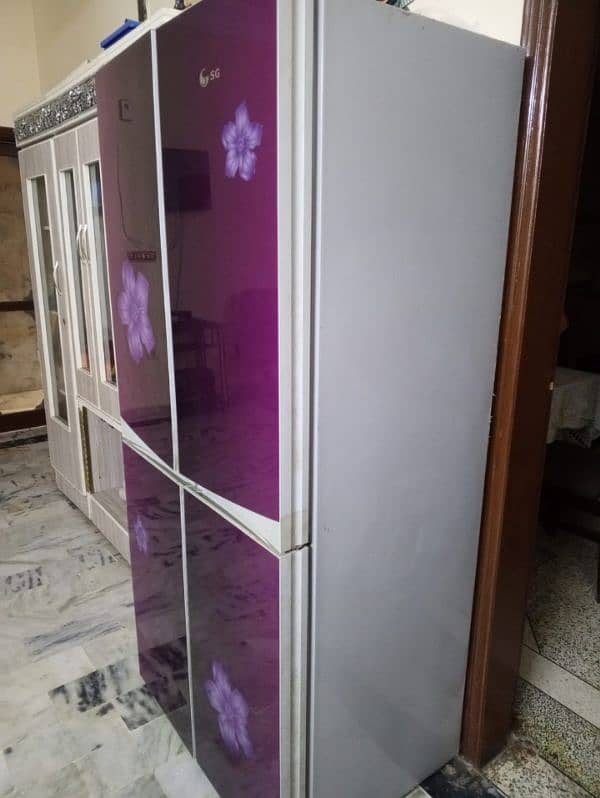 SG four door refrigerator 3