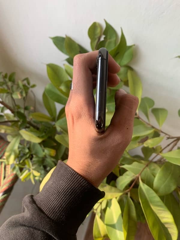 iPhone Xs non pta 1